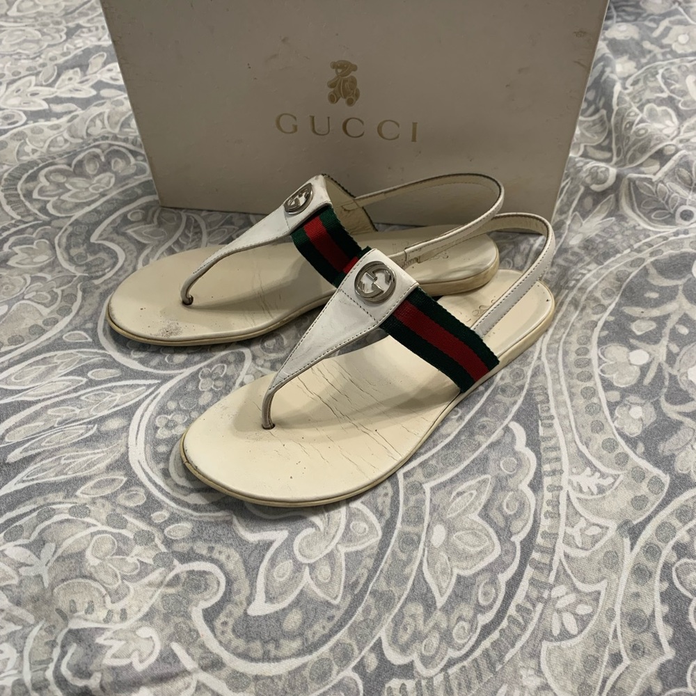 Little girls Gucci sandals size 33 euro (SOLD!!)